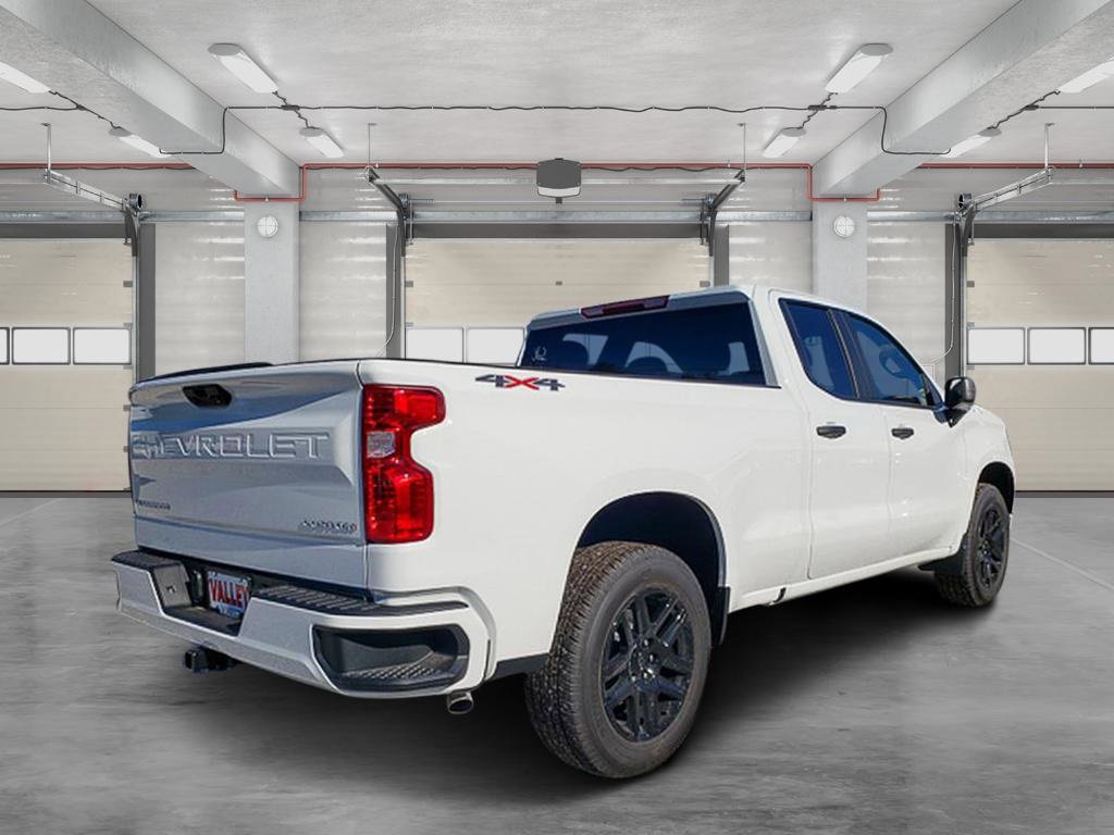 2026 Chevrolet Silverado 1500 Custom photo 4