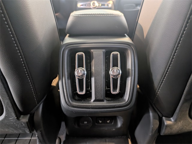 2023 Volvo XC40 Ultimate photo 28