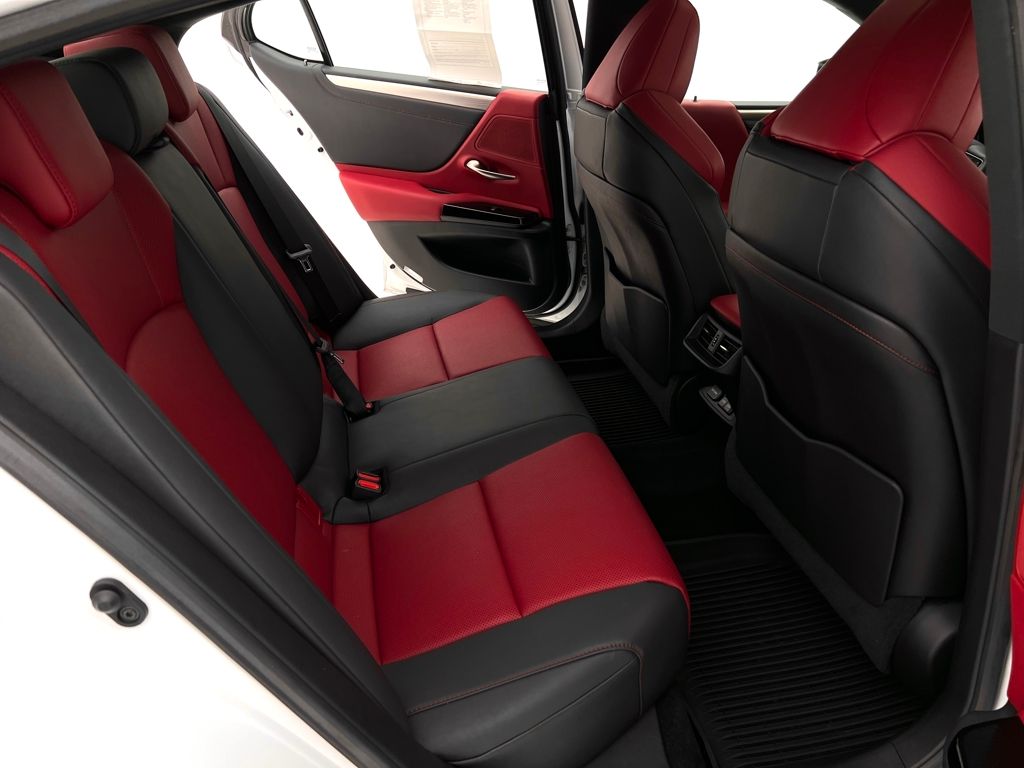2022 Lexus ES 350 F SPORT photo 16