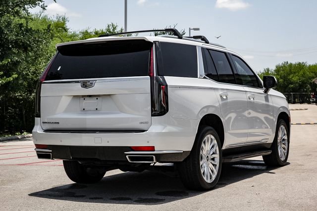 2022 Cadillac Escalade Luxury photo 6