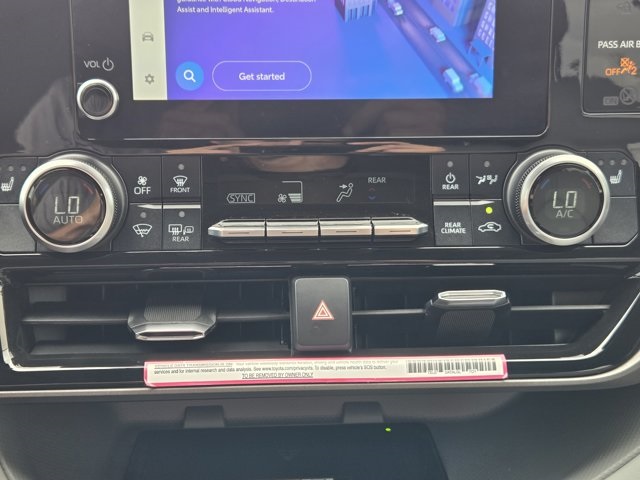 2024 Toyota Highlander XLE photo 9