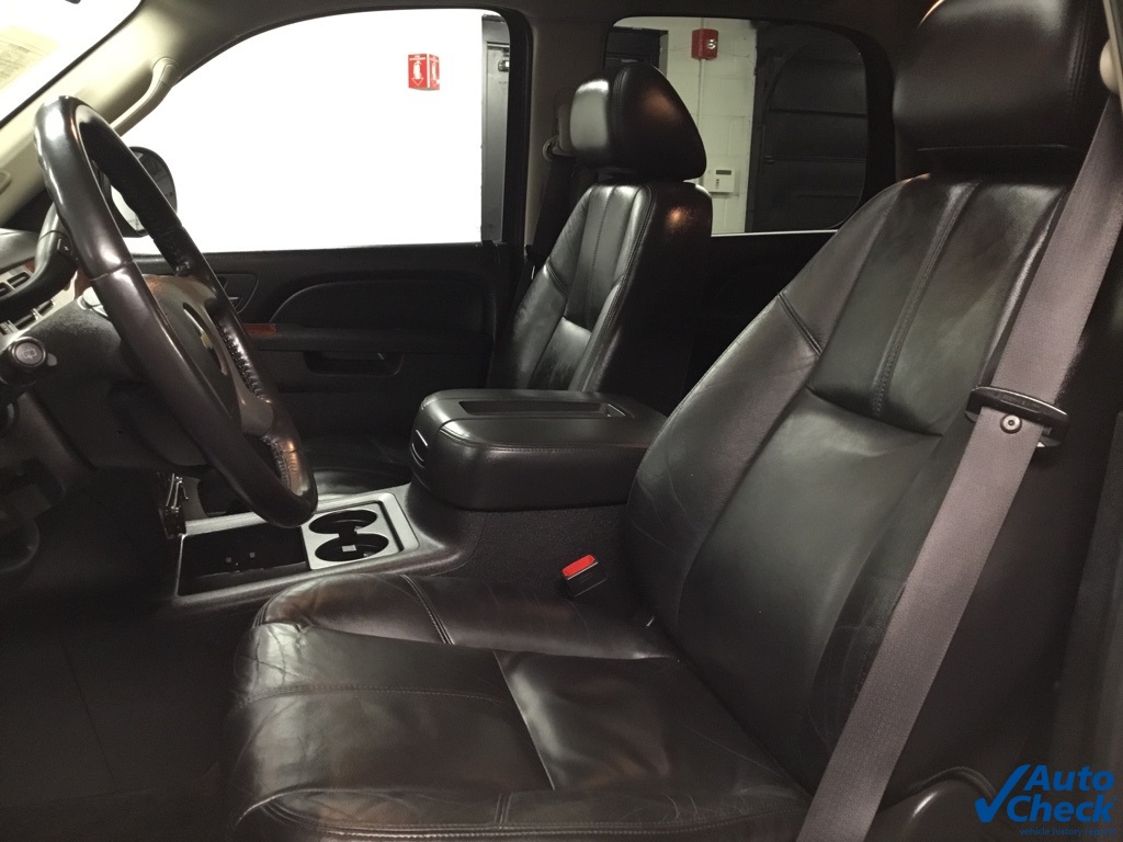 2011 Chevrolet Tahoe LT photo 25