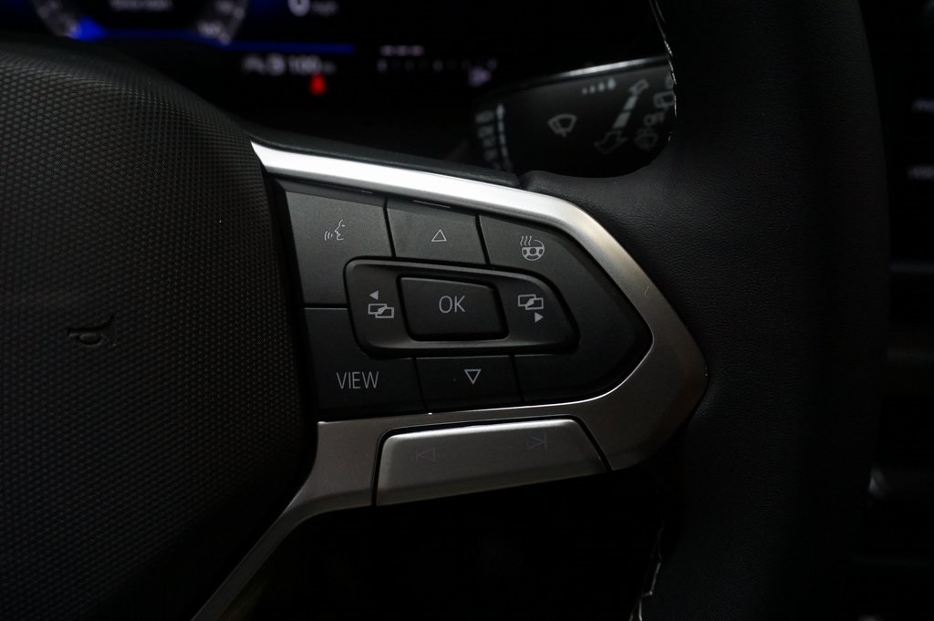 2024 Volkswagen Taos SE photo 17