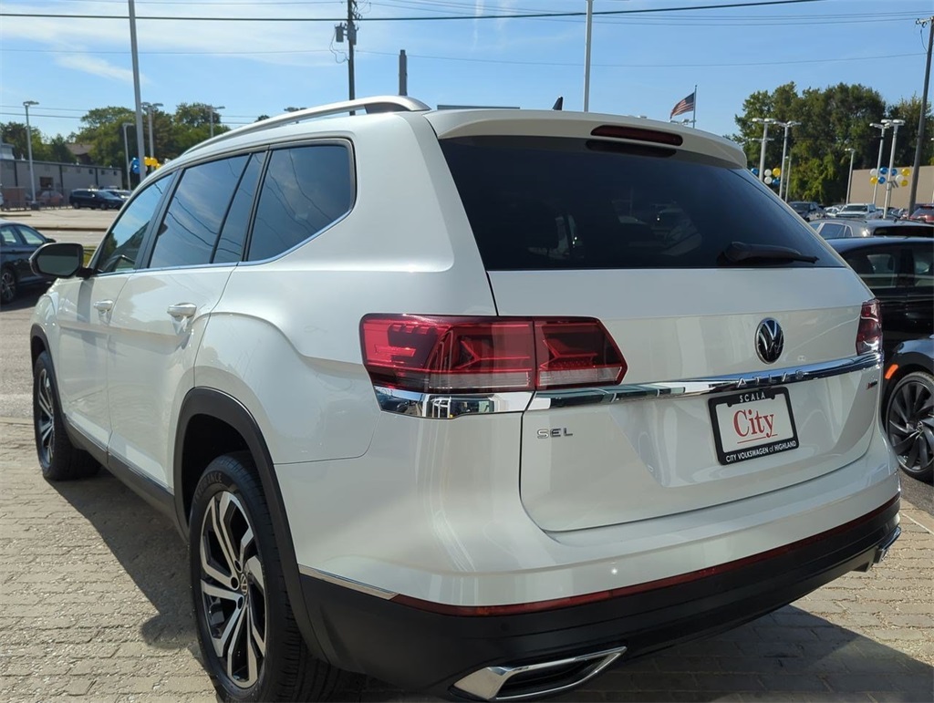 2022 Volkswagen Atlas SEL photo 5