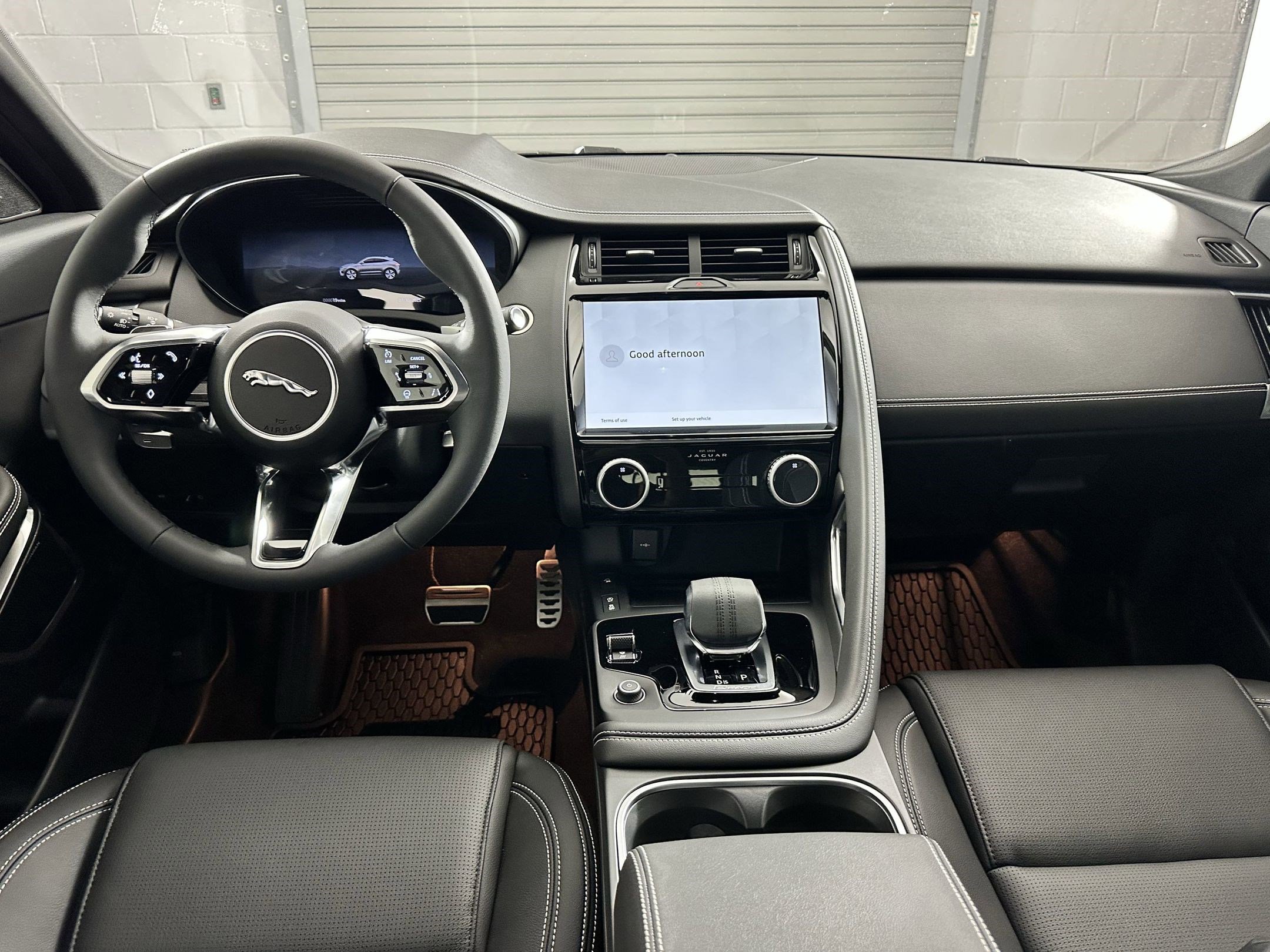 2024 Jaguar E-PACE P250 R-Dynamic SE photo 4