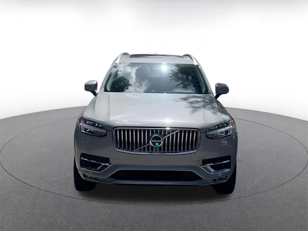 2024 Volvo XC90 Plus photo 3
