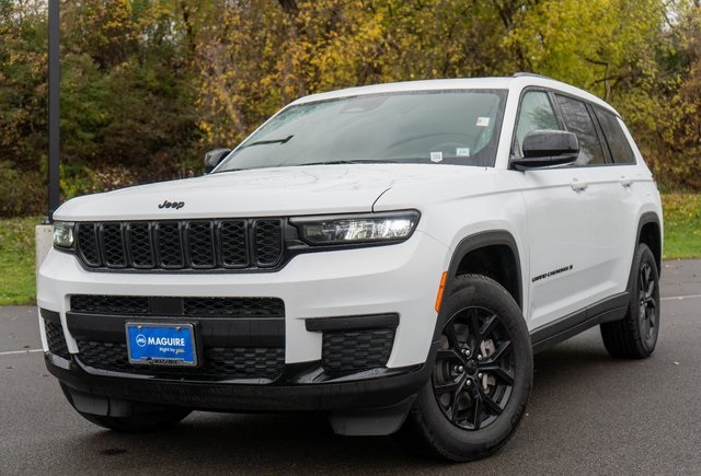 2024 Jeep Grand Cherokee L Altitude's photo