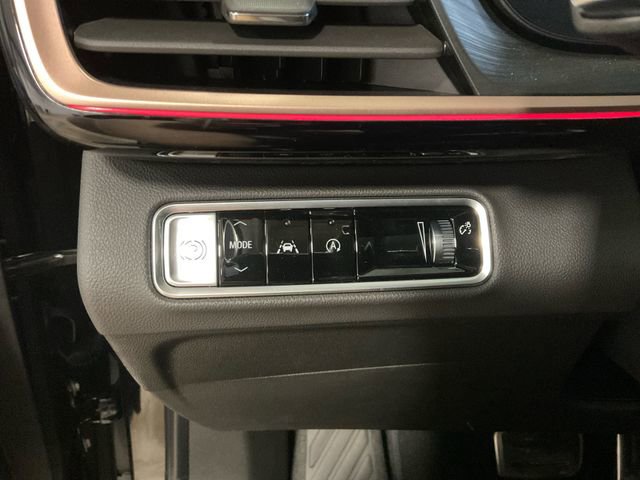 2025 Buick Envision Sport Touring photo 17