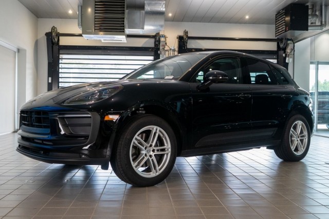 2025 Porsche Macan 