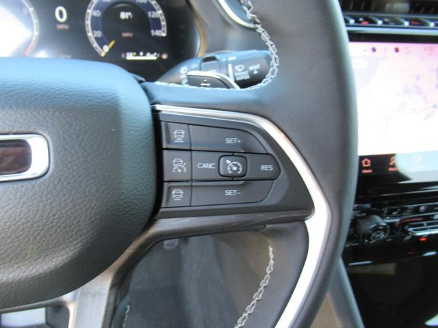 2025 Jeep Grand Cherokee Limited photo 18