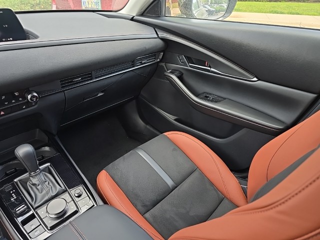 2025 Mazda CX-30 2.5 Turbo Carbon photo 14