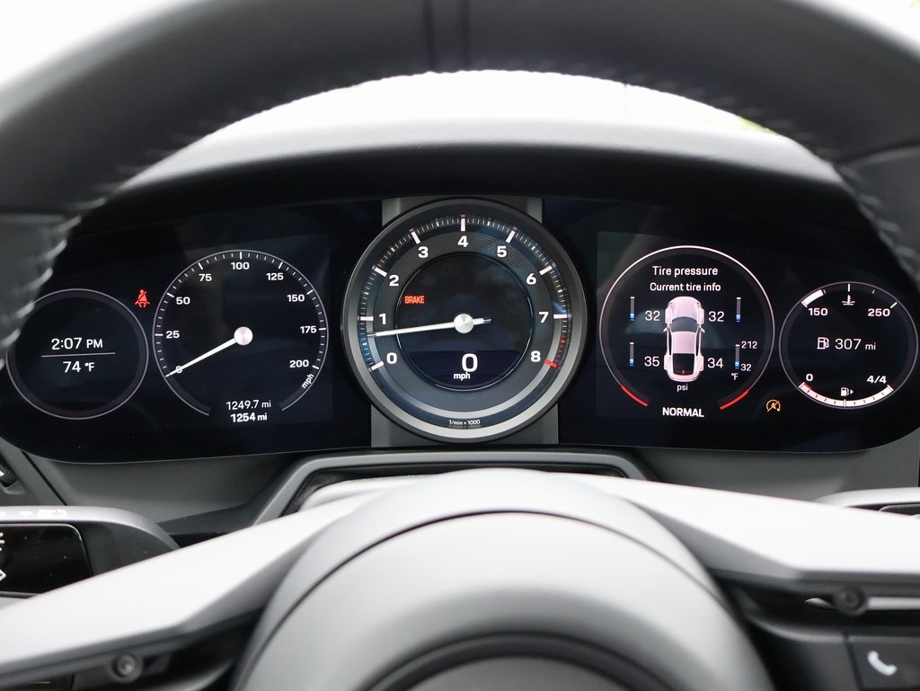 2024 Porsche 911 T photo 26