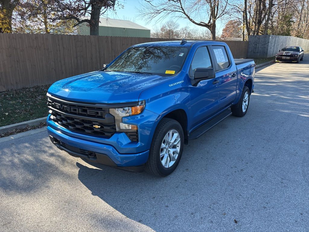 2024 Chevrolet Silverado 1500 Custom's photo