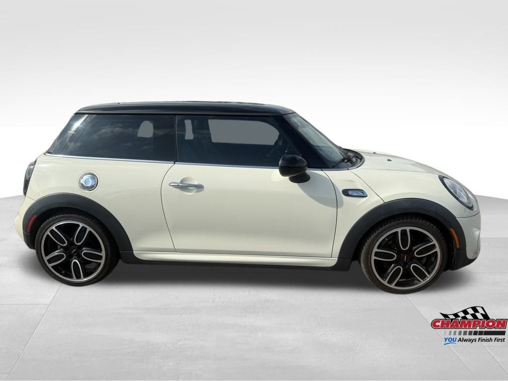 Used 2015 MINI Cooper S with VIN WMWXP7C5XF2A59810 for sale in Lansing, MI