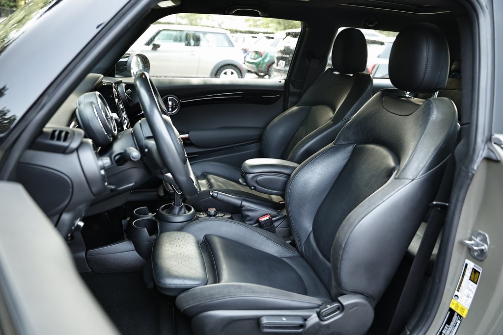 2020 Mini Cooper Signature photo 18