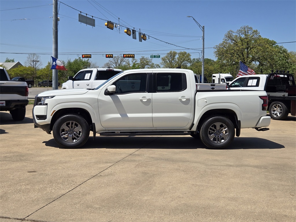 2025 Nissan Frontier SV photo 3