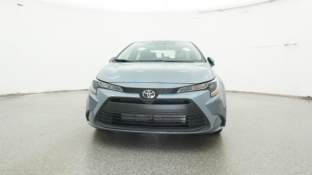 2026 Toyota Corolla LE photo 3