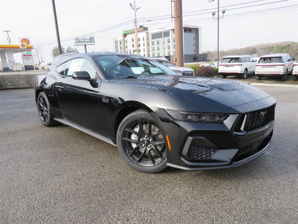 2025 Ford Mustang GT photo 2