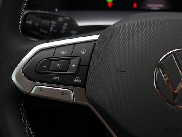 2025 Volkswagen Tiguan S photo 13