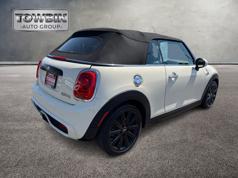 2017 Mini Cooper Convertible S photo 4