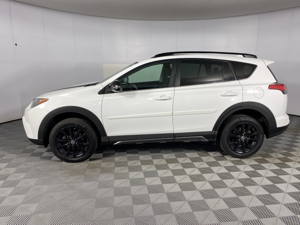 2018 Toyota RAV4 Adventure photo 4