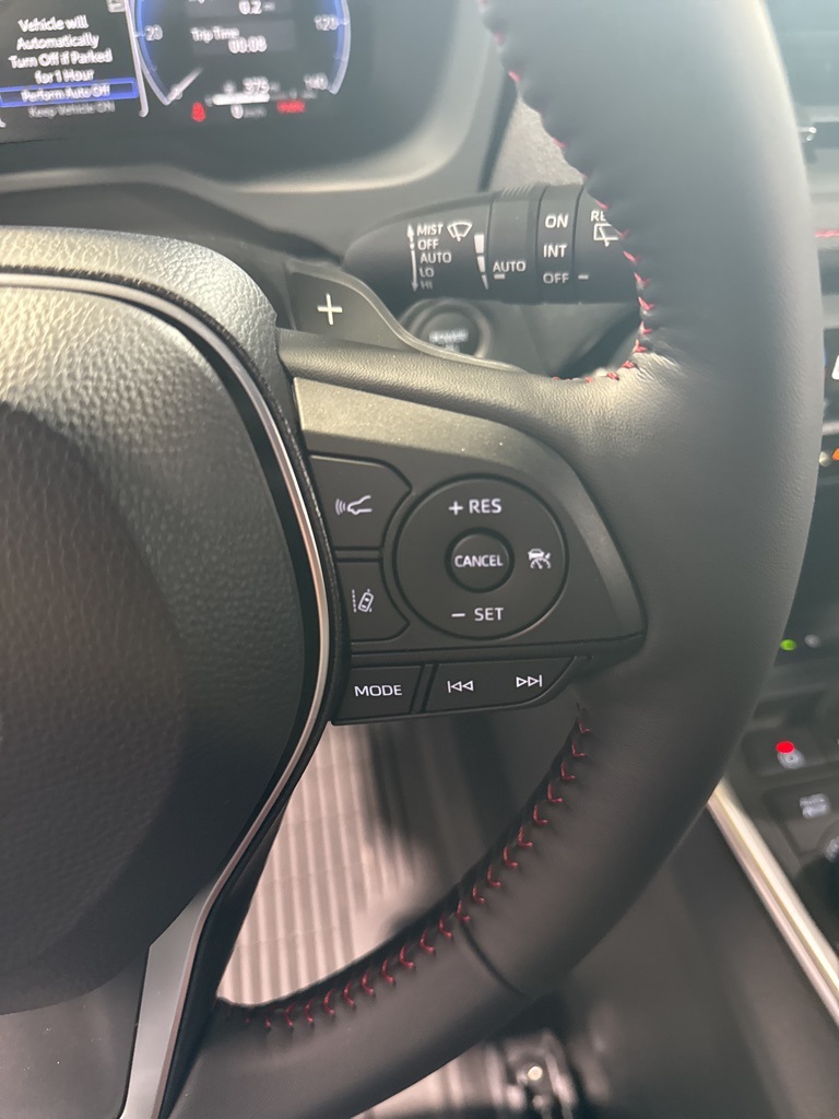 2025 Toyota RAV4 Hybrid XSE photo 34