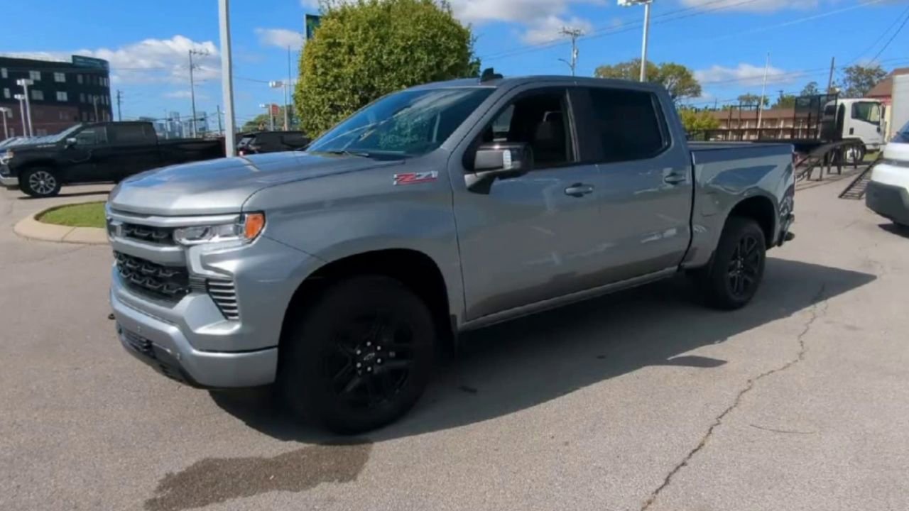 2026 Chevrolet Silverado 1500 RST photo 4