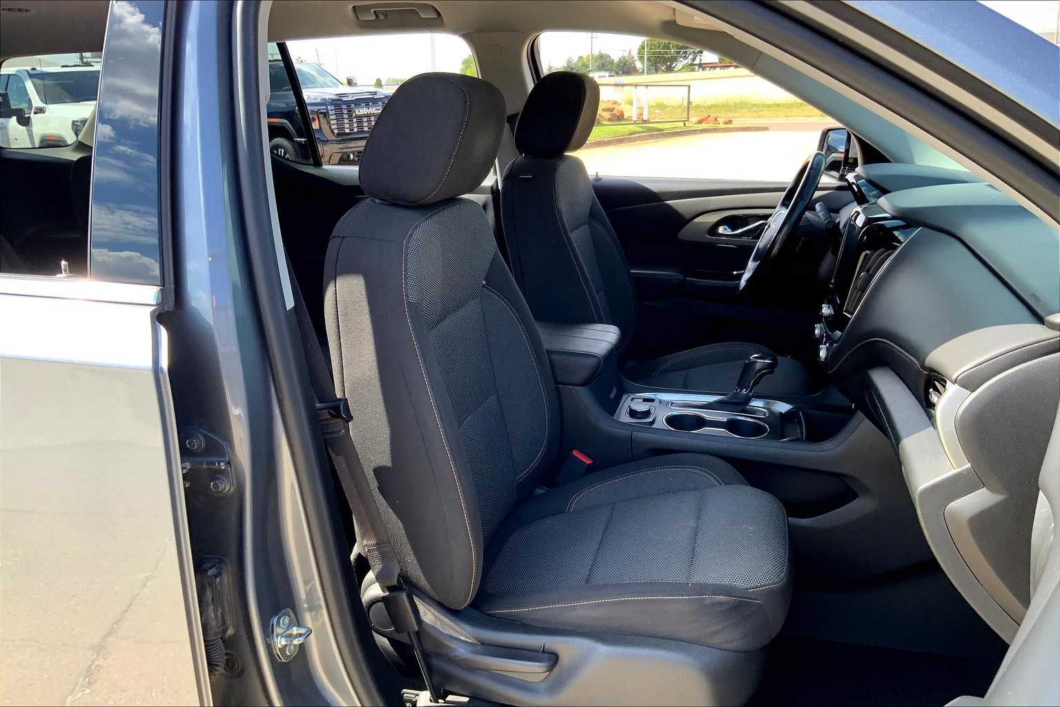 2020 Chevrolet Traverse Cloth photo 8