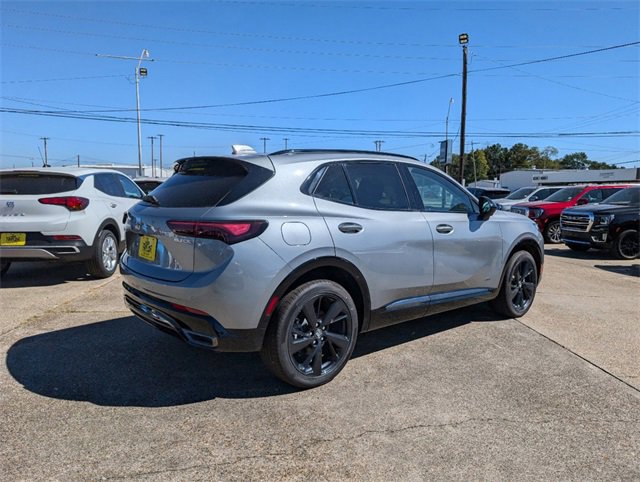 2024 Buick Envision Sport Touring photo 4