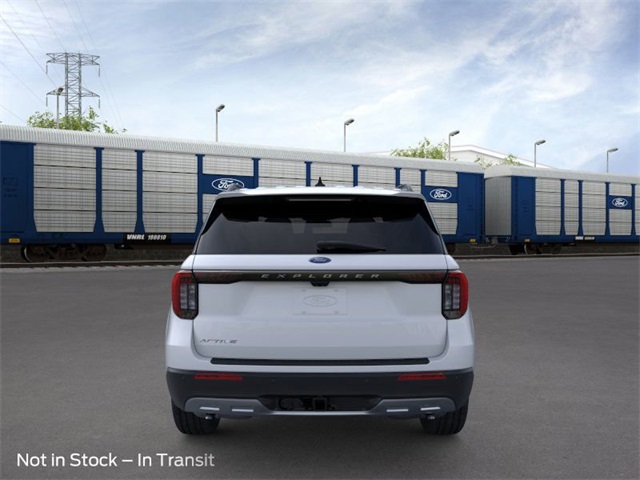 2026 Ford Explorer photo 3