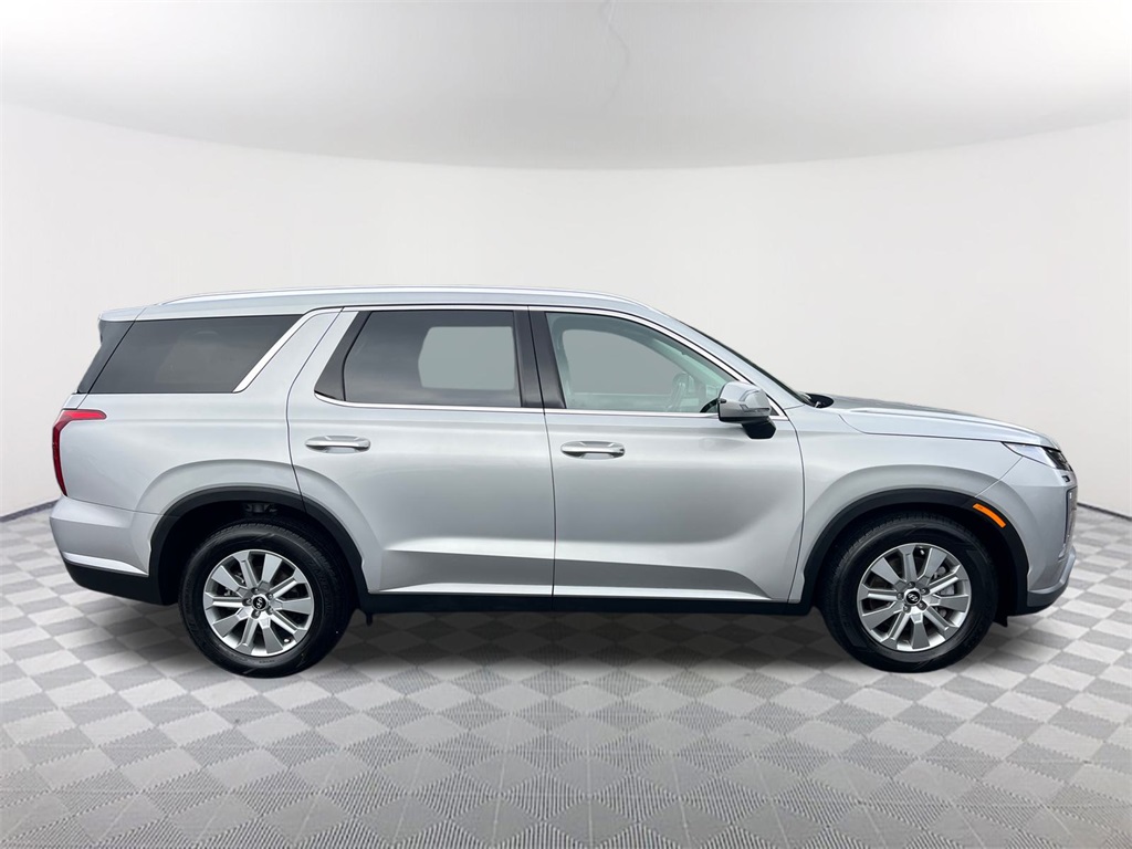2024 Hyundai Palisade SEL photo 2