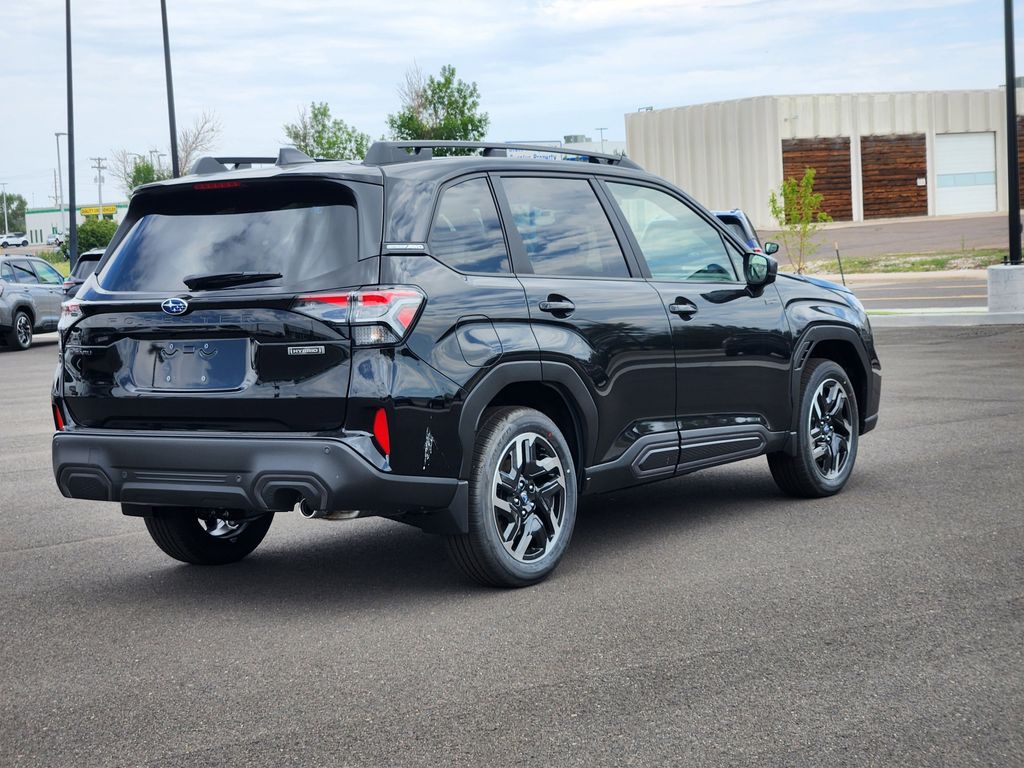 2025 Subaru Forester Limited photo 2