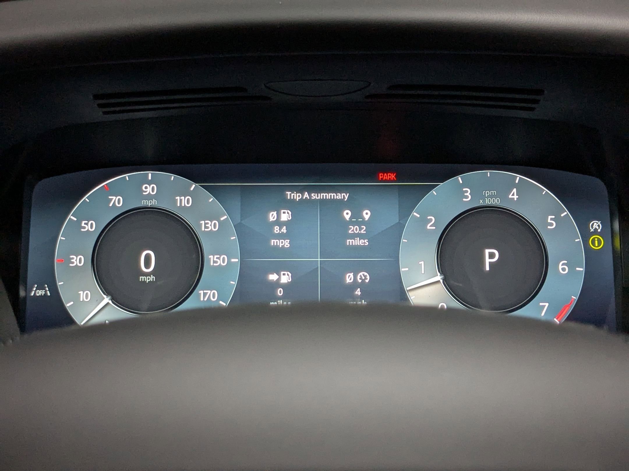 2026 Land Rover Range Rover Velar SE photo 11