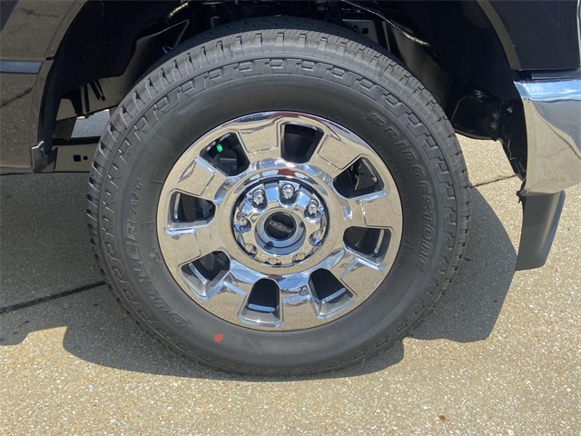 2025 Ford F-350 photo 7
