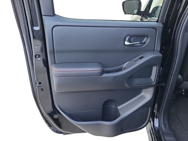 2025 Nissan Frontier PRO-4X photo 15