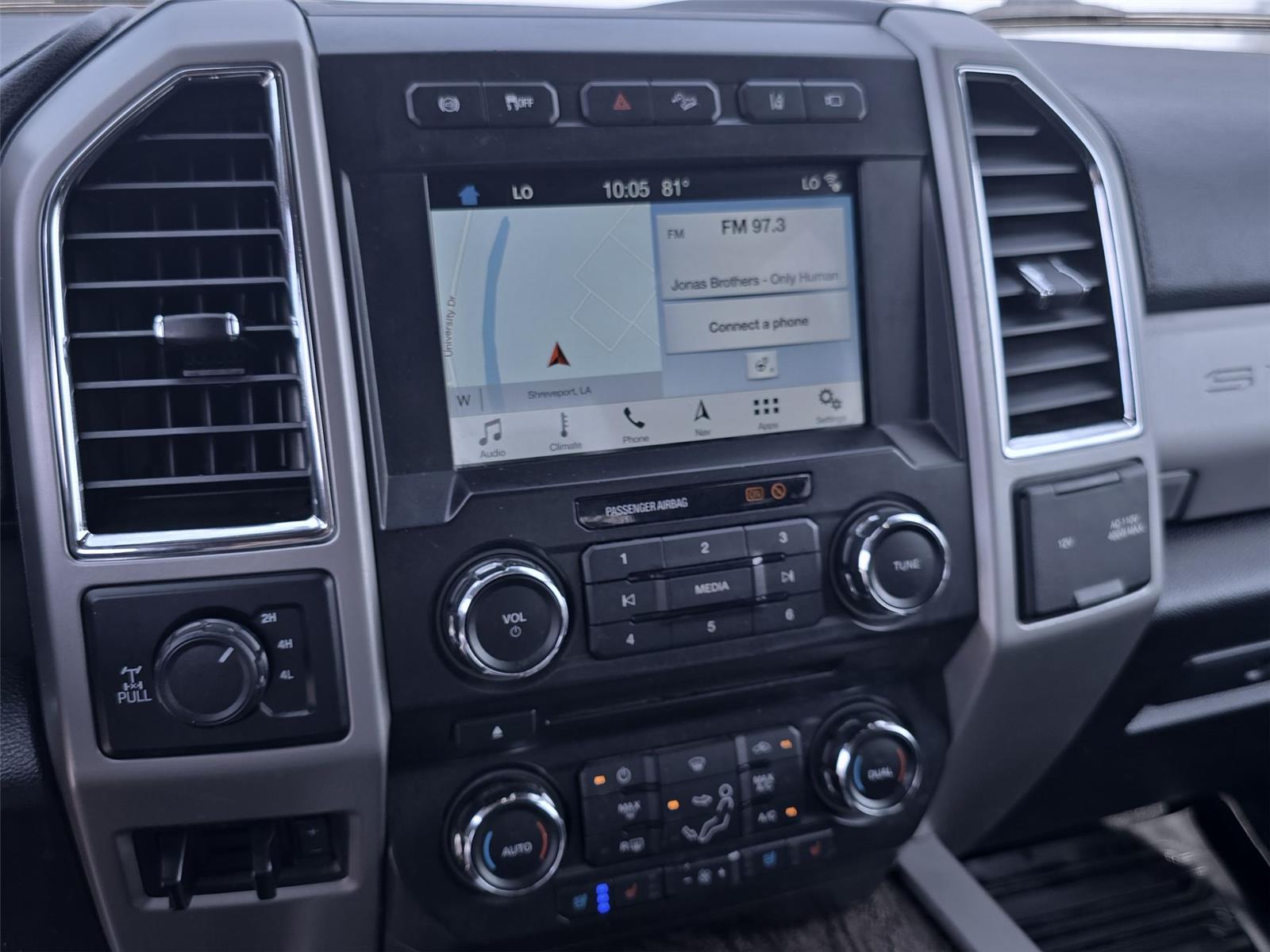 2018 Ford F-250 Lariat photo 13