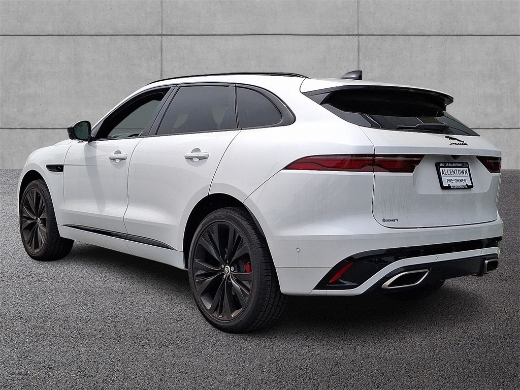2025 Jaguar F-PACE P400 R-Dynamic S photo 2