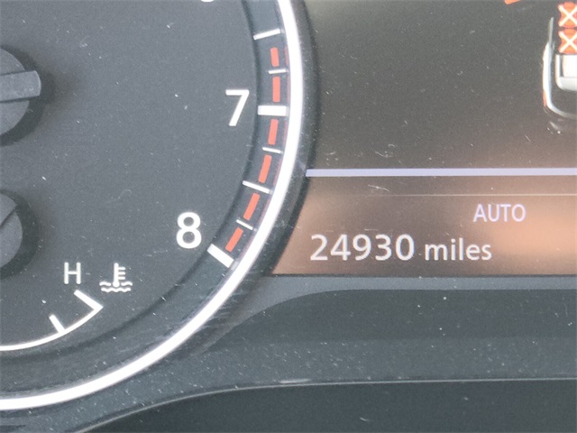 2022 Nissan Pathfinder SV photo 28