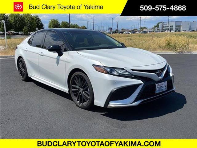 2023 Toyota Camry XSE's photo