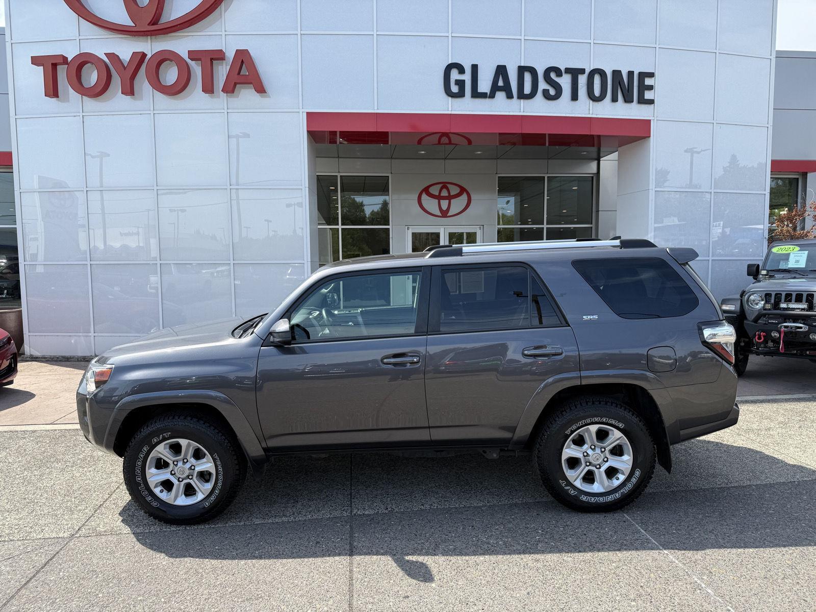 2021 Toyota 4Runner SR5 photo 3