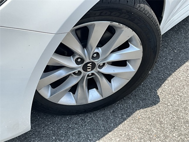 2018 Kia Optima EX photo 3