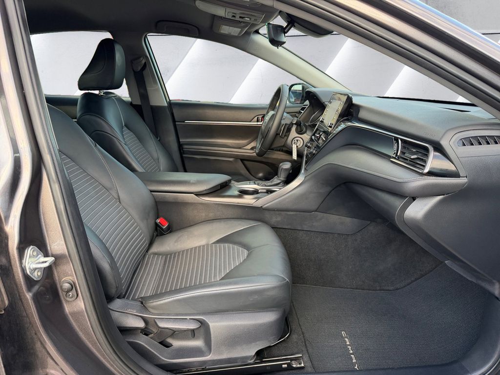 2024 Toyota Camry SE photo 12