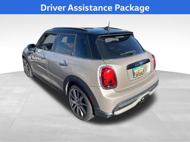 2022 Mini Cooper 4 Door Hardtop Signature photo 3