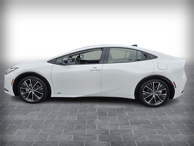2024 Toyota Prius Limited photo 3