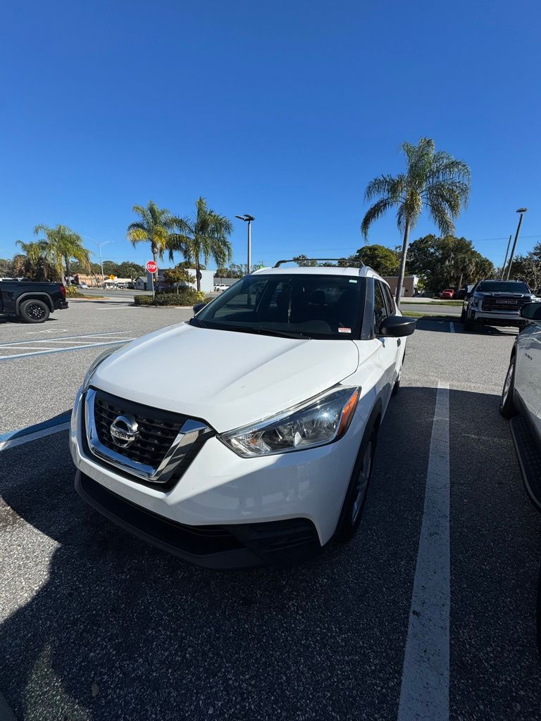 2019 Nissan Kicks S