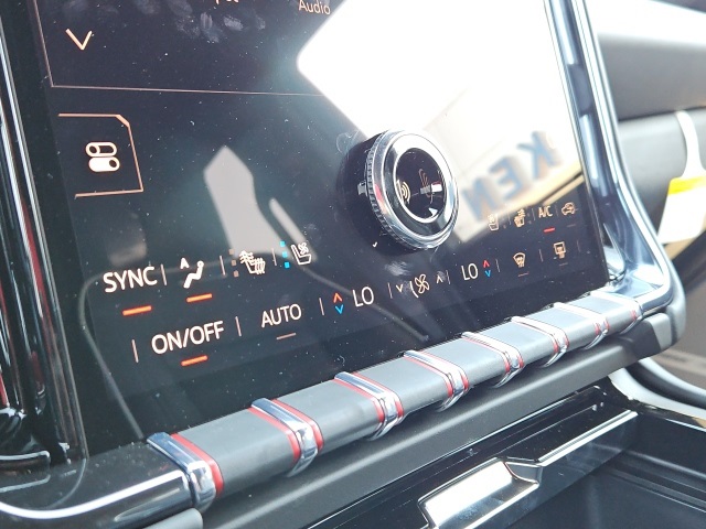 2025 Gmc Yukon AT4 Ultimate photo 44