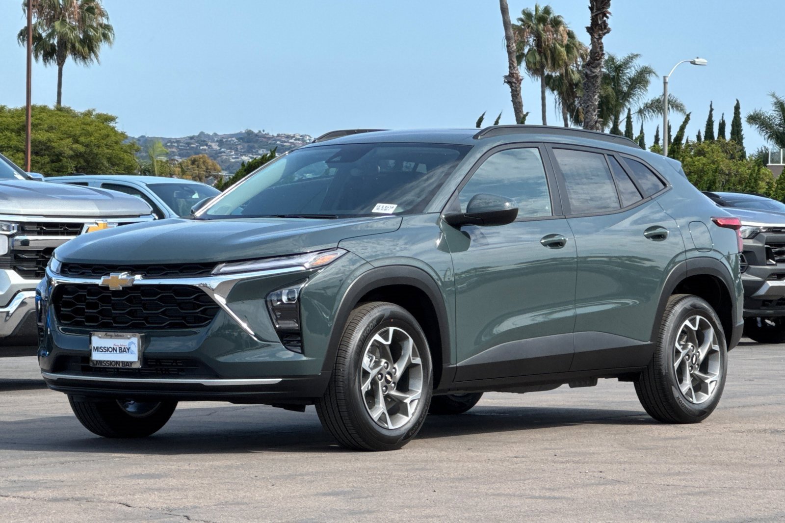2025 Chevrolet Trax LT photo 6