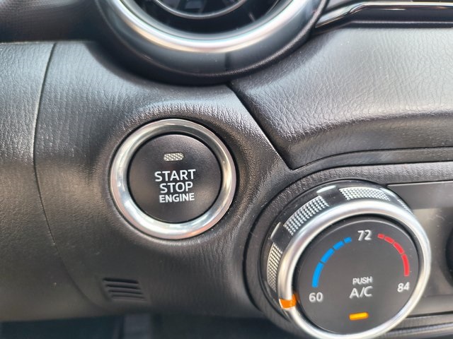 2022 Mazda MX-5 Miata RF Miata Grand Touring photo 2