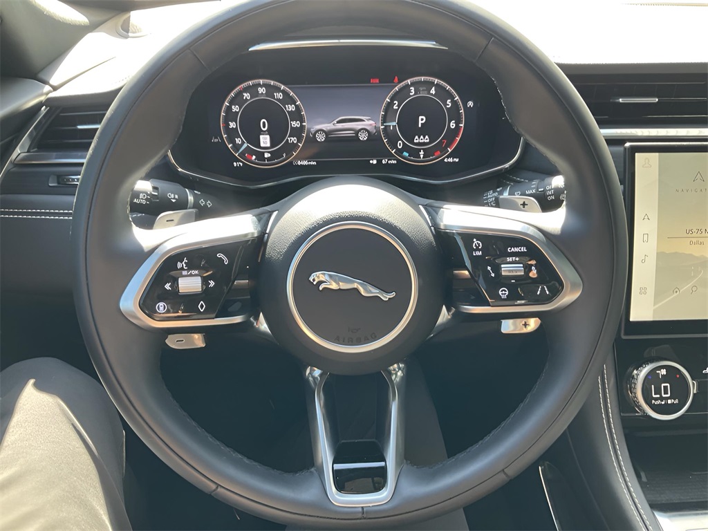 2025 Jaguar F-PACE P250 R-Dynamic S photo 9