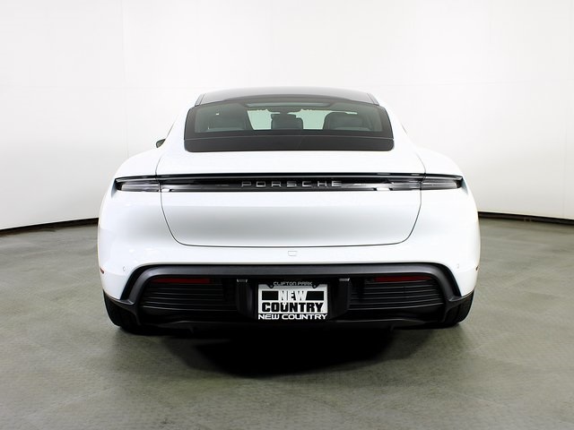 2025 Porsche Taycan 4 photo 6